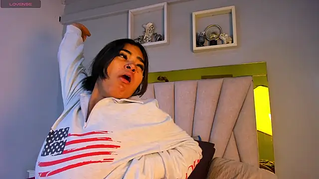 vahiolet_fuentes – Naživo XXX chat