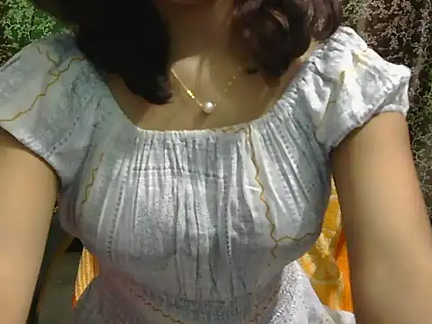 Chat +18 de Adorable_Ayesha ao vivo