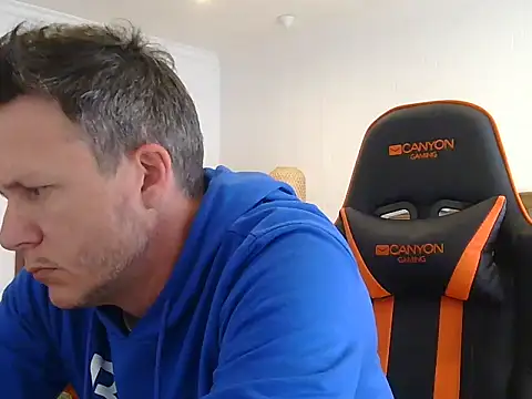 Show de TroyDieselXXX na webcam