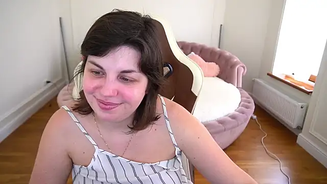 MirandaWong's Live XXX Chat