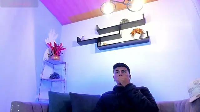 Thiago_teenboy66 Webcamshow