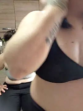 Show modela SinfulMarkedQueens na web-kameri