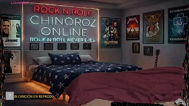 Pokazy przed kamerką – chino_roz