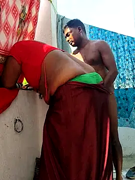 Desicouple1706 Webcam Show