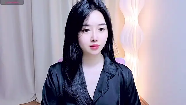 Miu-999 Adlı Modelin Web Kamerası Şovu