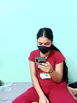 18_year_old_girl webkamerás műsora