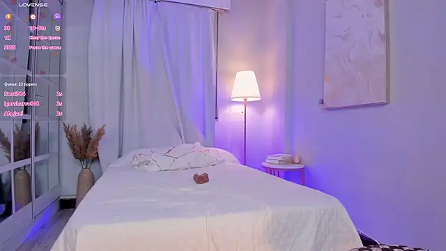 LeahJones_のライブXXXチャット