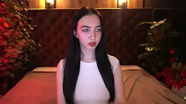 WildKittenX_'s Live XXX Chat