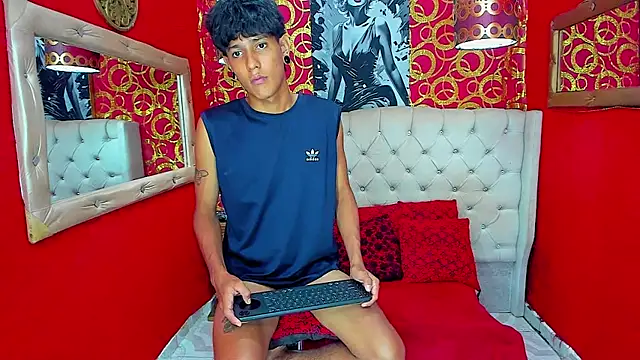 straightyoungpein Webcam show