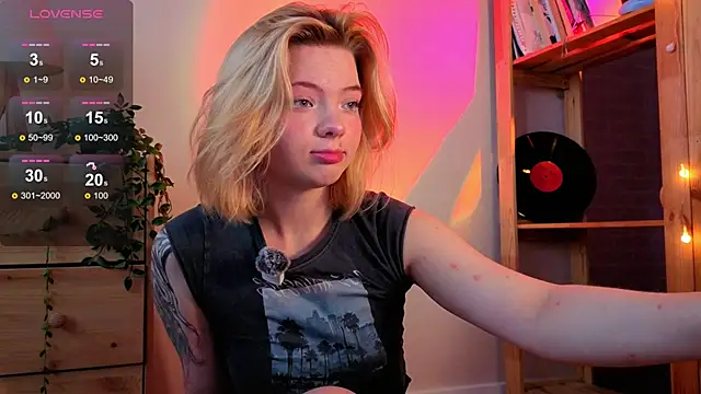 Chat +18 de MelinaBunnyyy ao vivo