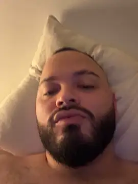 Show modela joshbeard27 na web-kameri