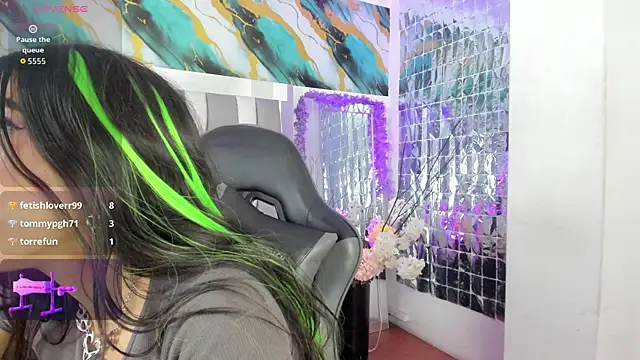 XXX chat uživo modela IsaDiiaz