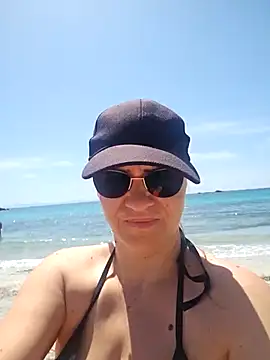 Chatroom XXX en direct de BLONDKICIA1