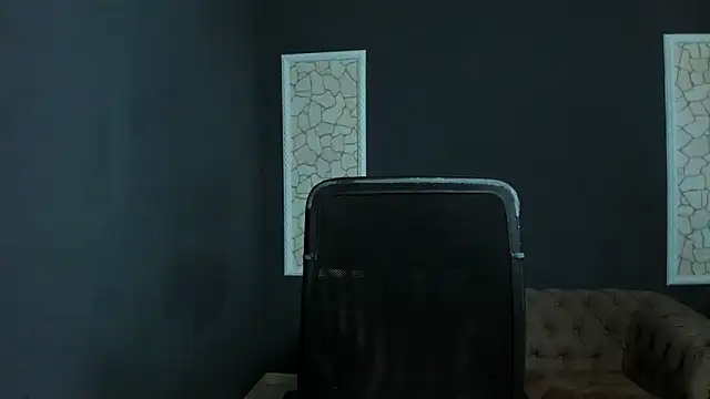 BrianHunts: онлайн-секс-чат