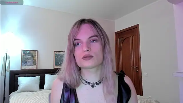 Вебкам-шоу milliKira006