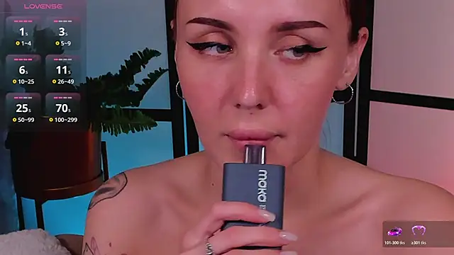 LianaFord Live XXX-chat