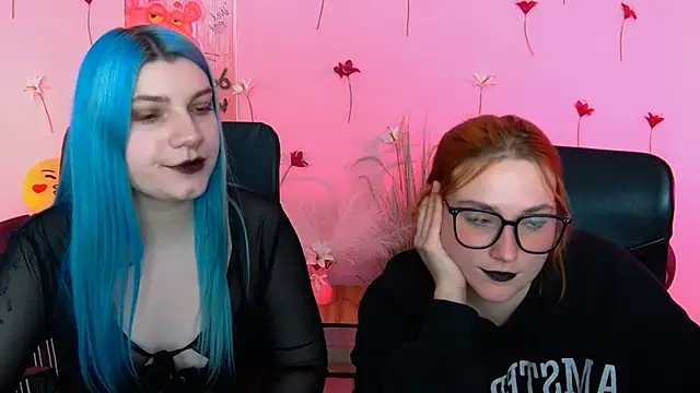 Show modela casey_meow_ na web-kameri