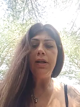 Lady_B_ Show in webcam