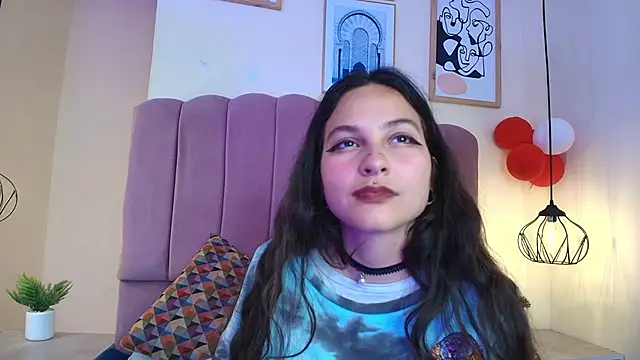 Hanabie_ Chat XXX in diretta