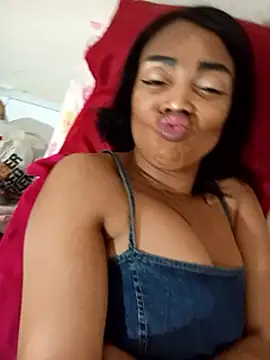 SEXYMOANSXX – Kamerová šou