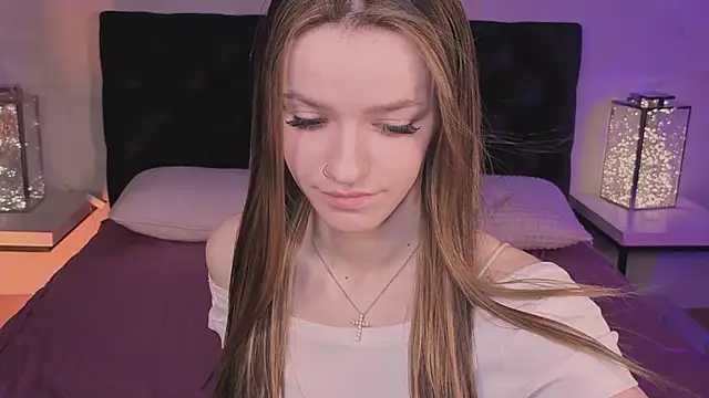 E_l_i_z_e_'s Live XXX Chat