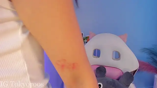 TokyoHaskel – Naživo XXX chat