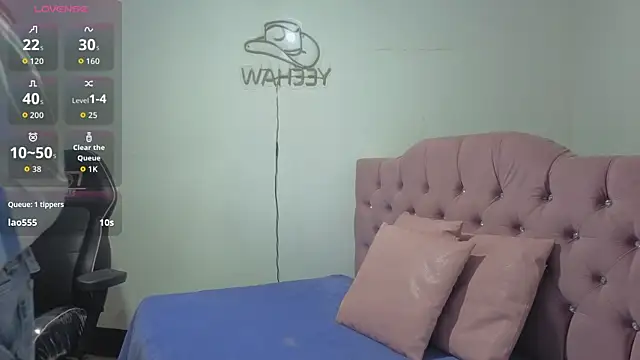 SABRIINA_TAY élő XXX-chatje