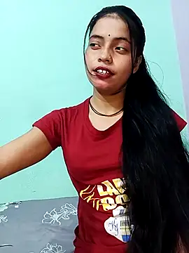 18_year_old_girl Adlı Modelin Canlı XXX Sohbeti