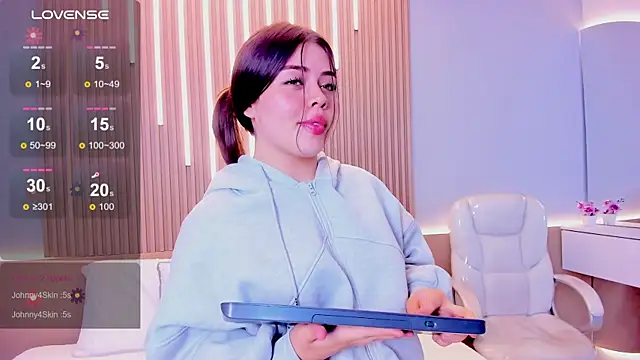 Sexy_paradise18_ élő XXX-chatje