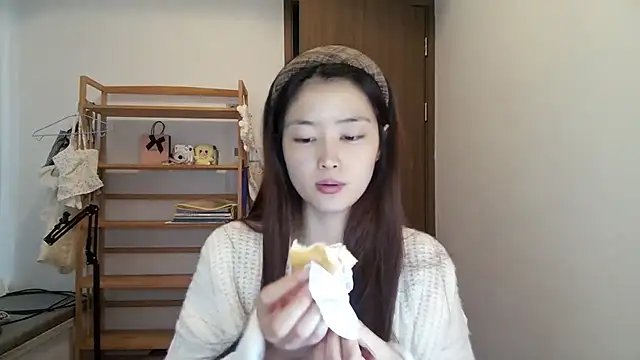 Mimi-cnbaby Chat XXX in diretta