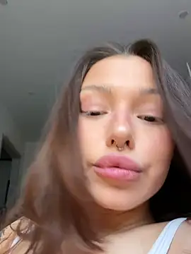 Leila_Brooklynn Webbikameraesitys