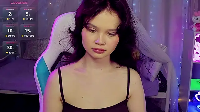 EmilyChaves 现场XXX聊天