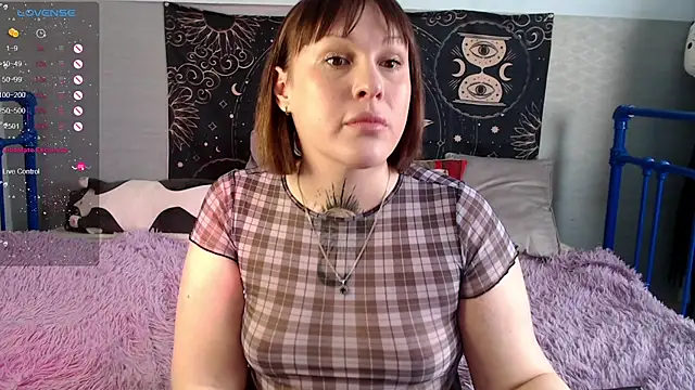 Chat +18 de ivamayy ao vivo