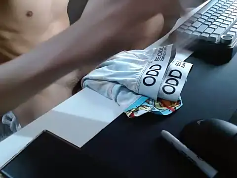 VAZAK 在線直播表演