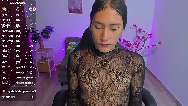 Pokazy przed kamerką – CamilaHarperr_