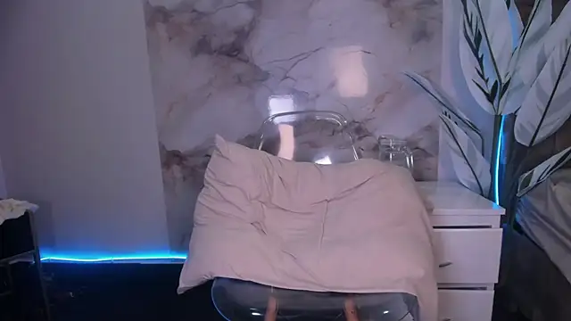 Calyselen 라이브 XXX 채팅