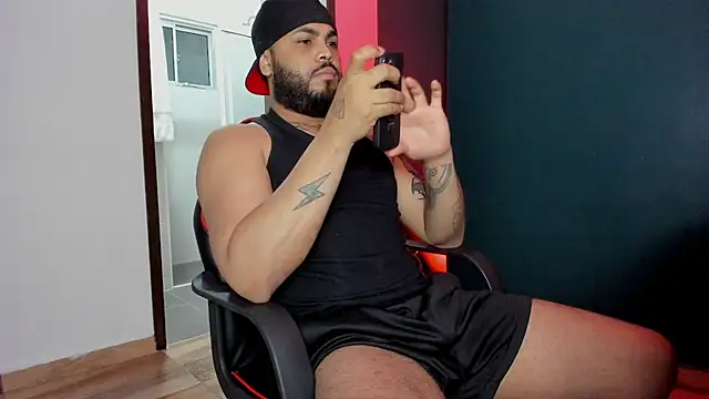 Harrishairy Show Webcam