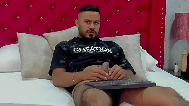 Pokazy przed kamerką – PaoloWalker