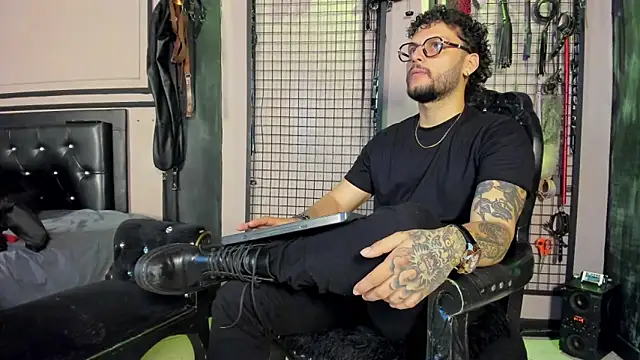 Twisted_Fantasy 웹캠 쇼