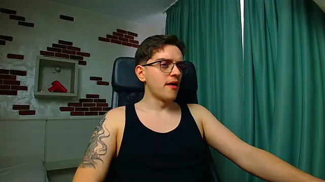 FelixStarkk Pertunjukan Webcam