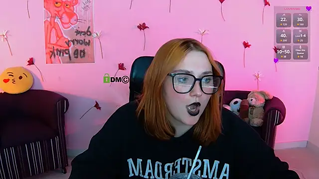 Вебкам-шоу casey_meow_