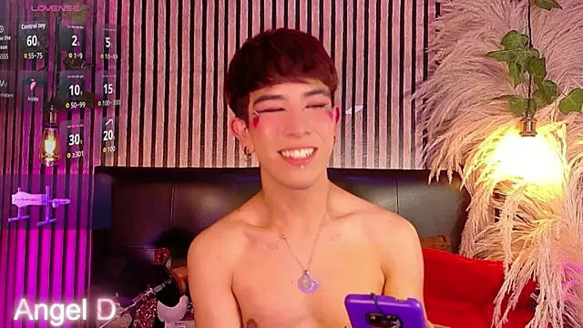 Angeldust19 Chat XXX in diretta