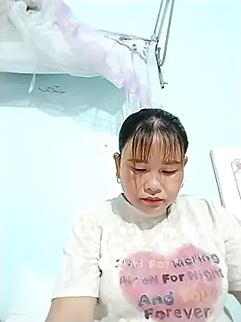 Moubie1 即時 XXX 聊天