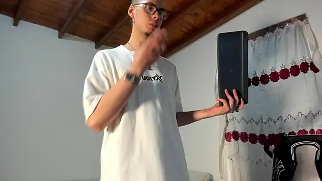 Vlad__night Show in webcam