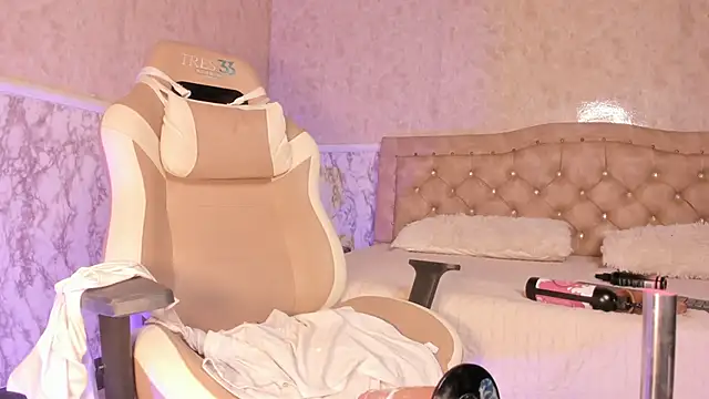 دردشة Horny_Brunette_ الجنسية المباشرة