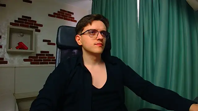 FelixStarkk Show in webcam