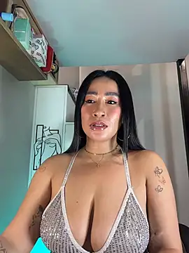 Chat +18 de AsianMilfSheryl ao vivo
