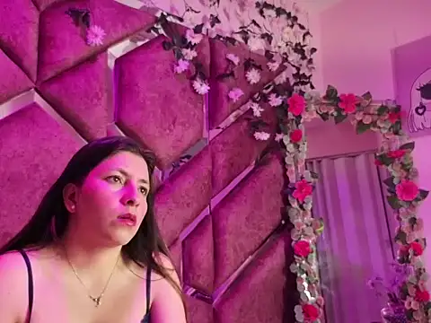 Czat XXX na żywo – EmberCooper_