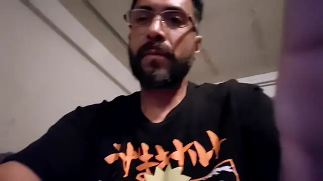 Forbidden_daddy's Webcam Show