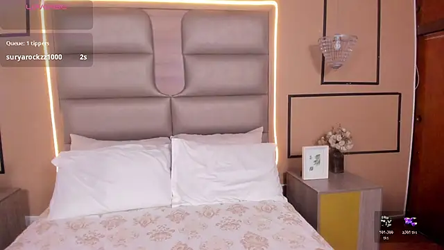 CAYLINCOLLINS Chat XXX in diretta